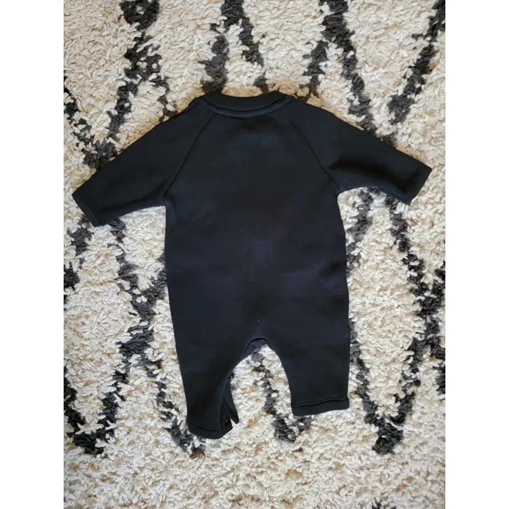 GapFit Baby True Black Cozy Fleece Lined One-Piece Jumpsuit Romper 0-3‎ Months